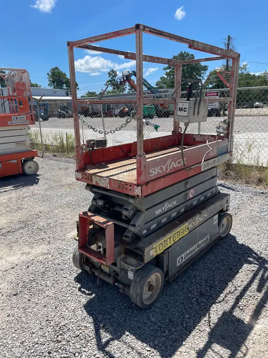 2018 Skyjack SJIII3219 Scissor Lift