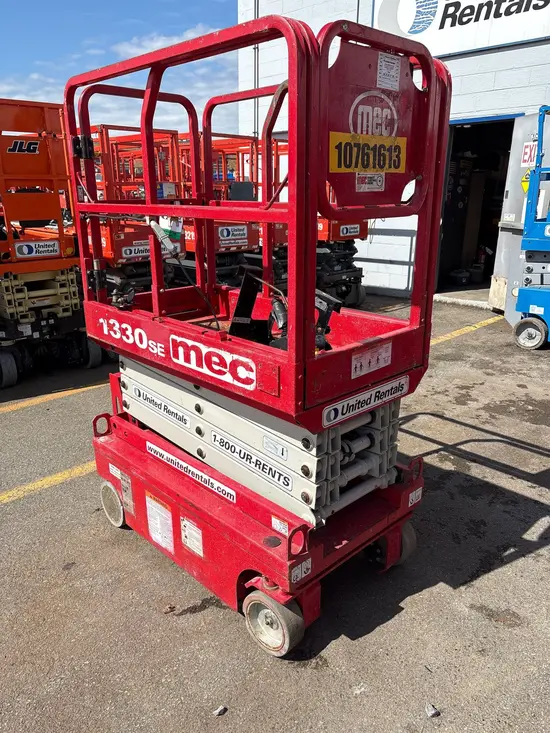2018 MEC 1330SE Scissor Lift