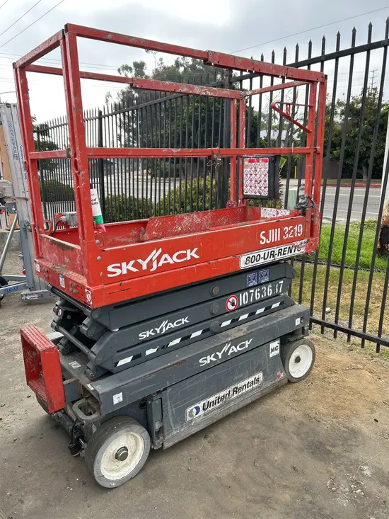 2018 Skyjack SJIII3219 Scissor Lift