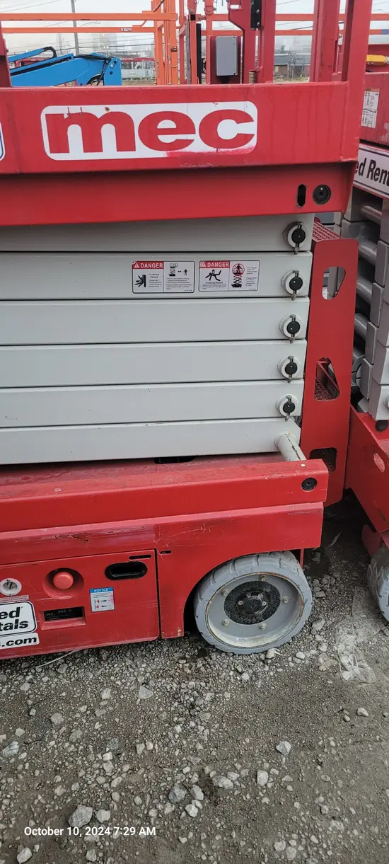 2018 MEC 4046SE Scissor Lift
