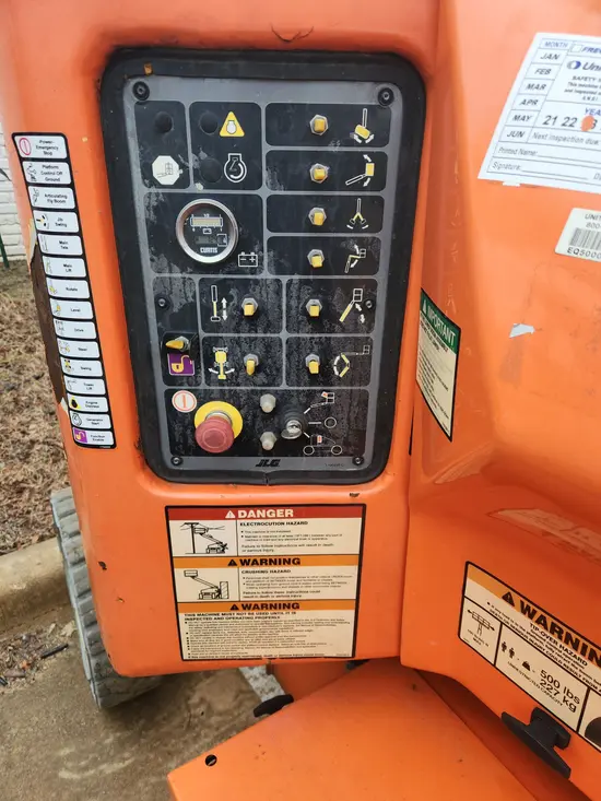 2015 JLG E400AJPN Articulating Boom Lift