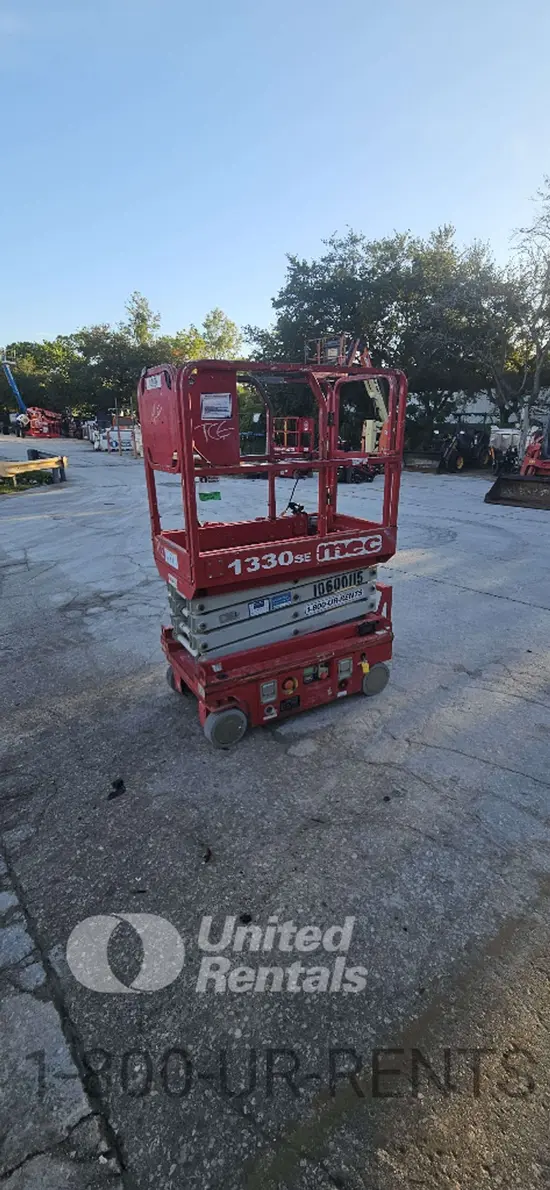 2017 MEC 1330SE Scissor Lift