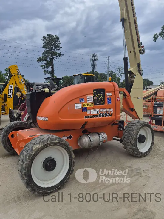 2018 JLG 600AJ Articulating Boom Lift