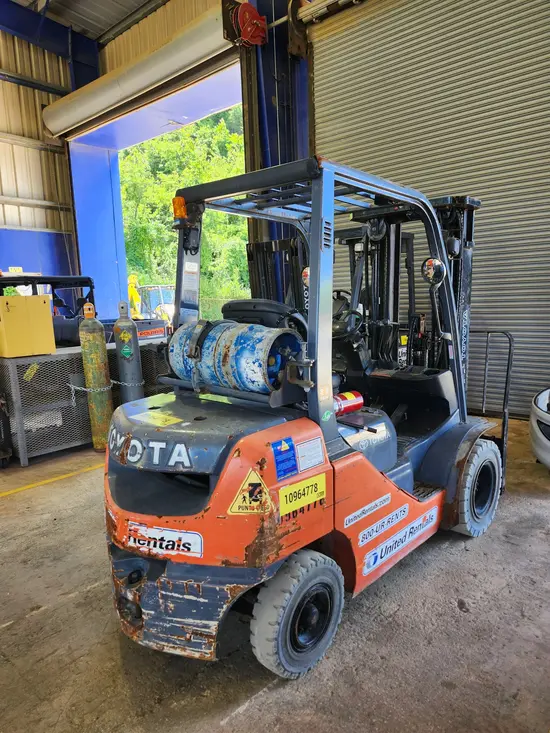 2019 Toyota 8FGU25 Warehouse Forklift