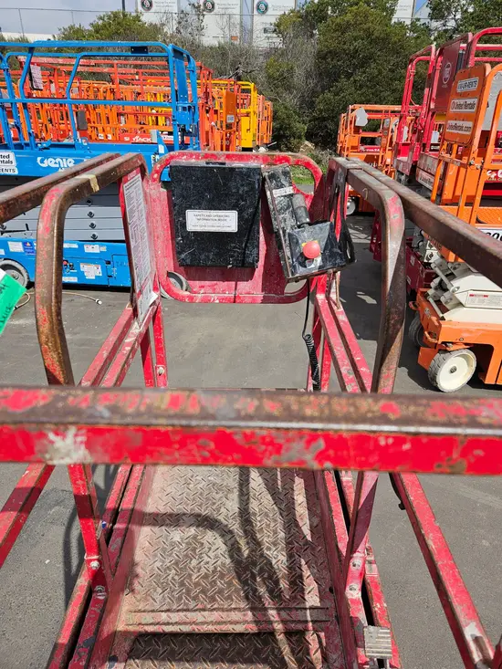 2018 MEC 1330SE Scissor Lift