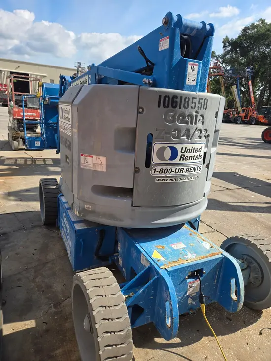 2017 Genie Z-34/22N Articulating Boom Lift