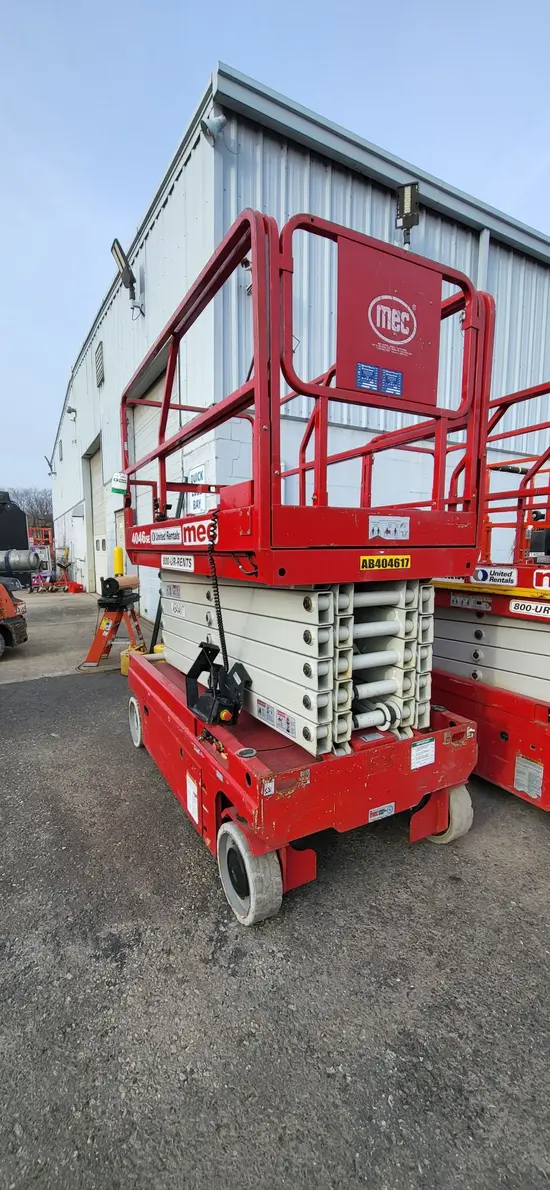 2018 MEC 4046SE Scissor Lift