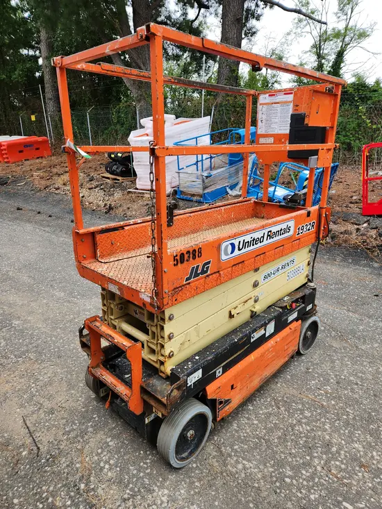 2017 JLG 1932R Scissor Lift