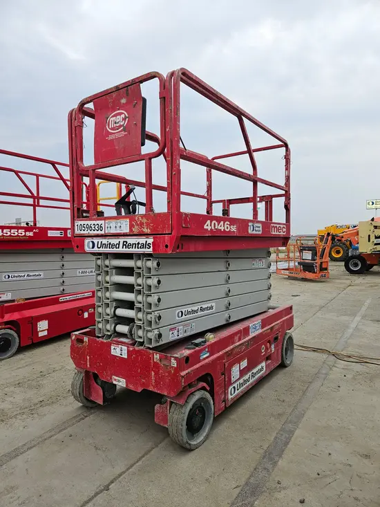 2017 MEC 4046SE Scissor Lift