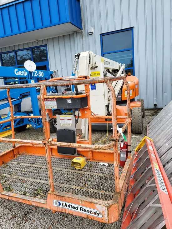 2016 Snorkel A46JE Articulating Boom Lift