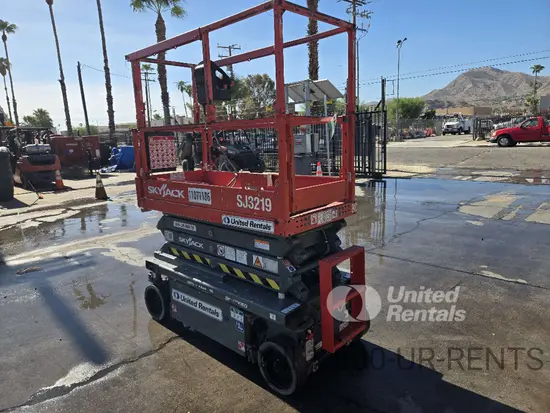 2020 Skyjack SJ3219 Scissor Lift