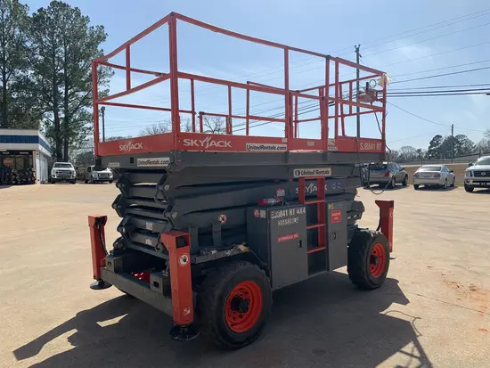 2016 Skyjack SJ8841RT Rough Terrain Scissor Lift