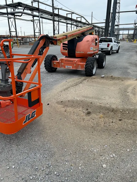 2016 JLG 600AJ Articulating Boom Lift