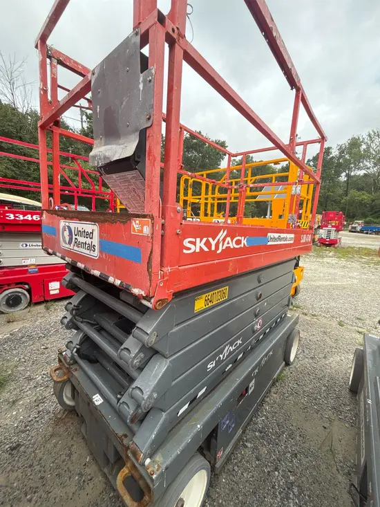 2018 Skyjack SJIII4740 Scissor Lift