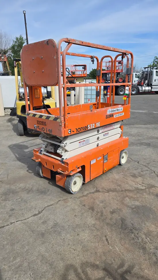 2019 Snorkel S3219E Scissor Lift