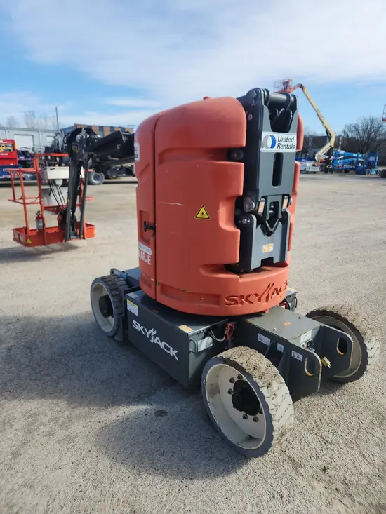 2017 Skyjack SJ30ARJE Articulating Boom Lift