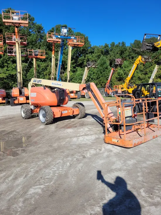 2013 JLG 600AJ Articulating Boom Lift