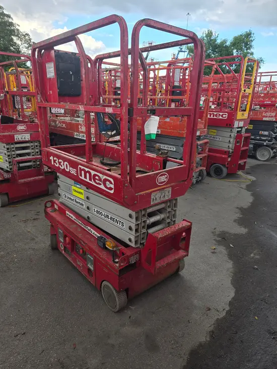 2017 MEC 1330SE Scissor Lift