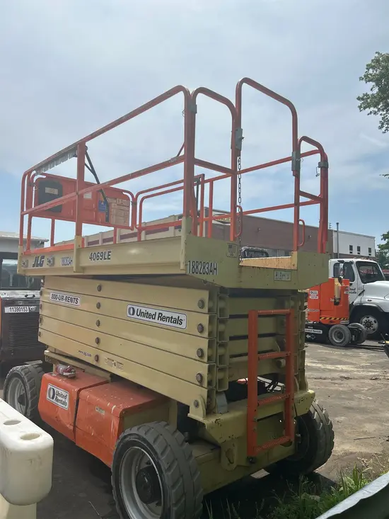 2017 JLG 4069LE Scissor Lift
