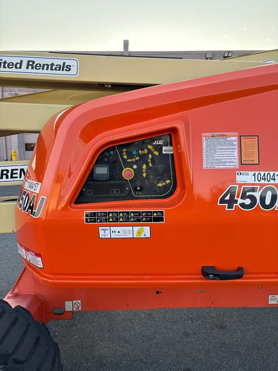 2015 JLG 450AJ Articulating Boom Lift