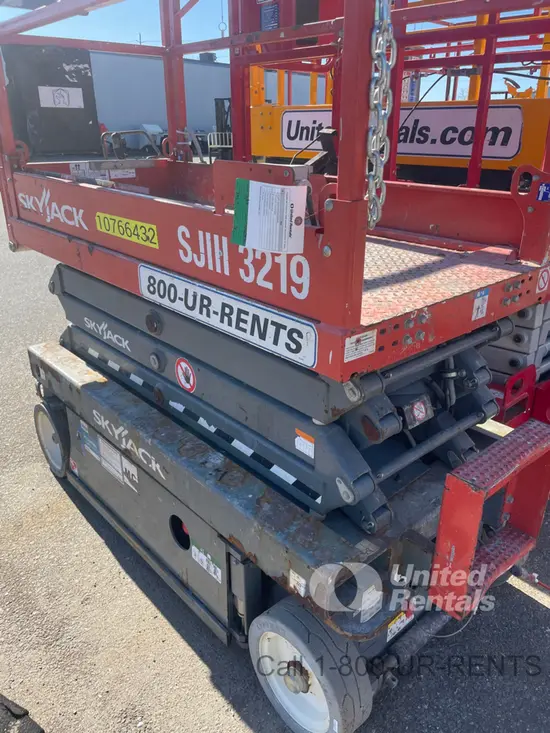 2018 Skyjack SJIII3219 Scissor Lift