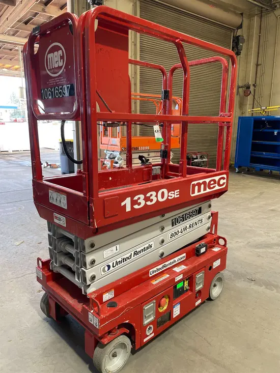2017 MEC 1330SE Scissor Lift