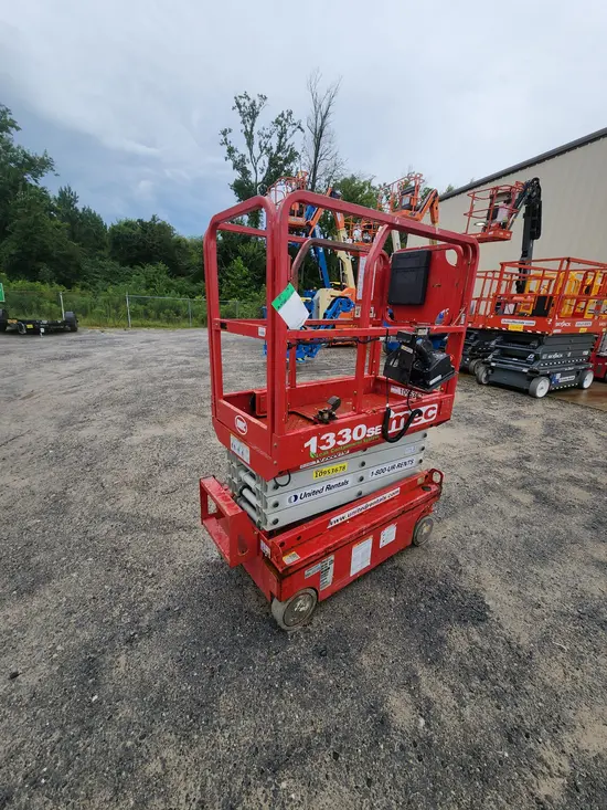 2019 MEC 1330SE Scissor Lift