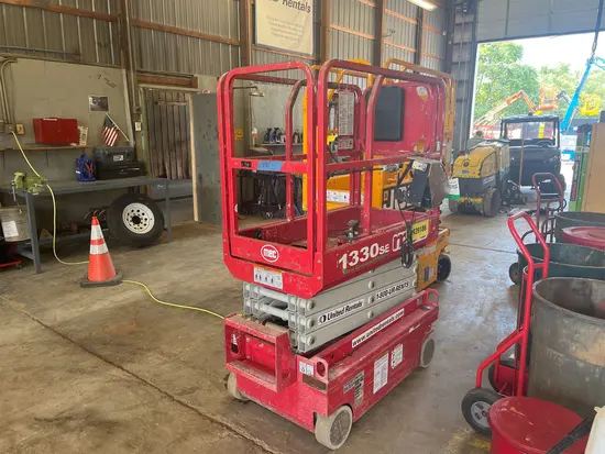 2019 MEC 1330SE Scissor Lift