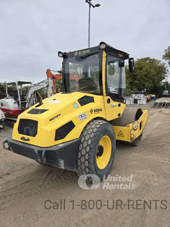 2021 BOMAG BW177D-5 Single Drum Roller