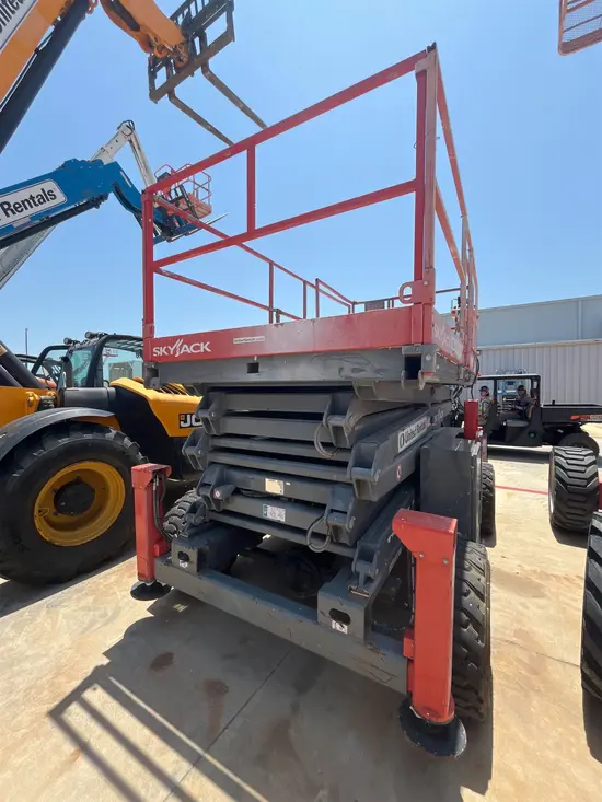 2018 Skyjack SJ8841RT Rough Terrain Scissor Lift