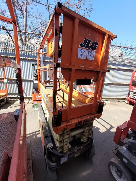 2017 JLG 1932R Scissor Lift