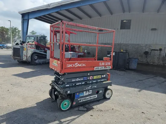 2018 Skyjack SJIII3219 Scissor Lift