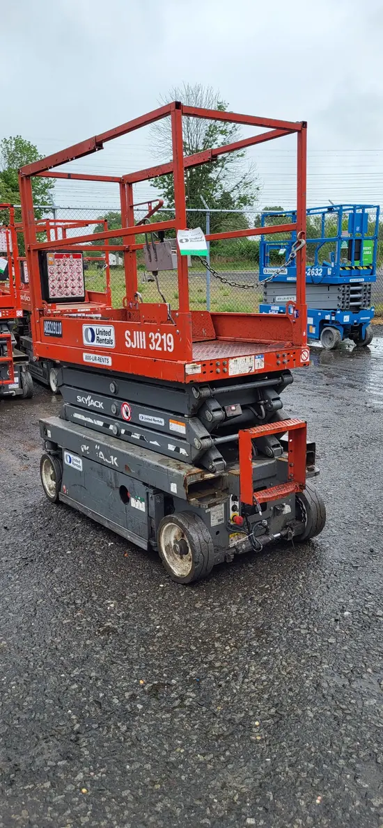 2017 Skyjack SJIII3219 Scissor Lift