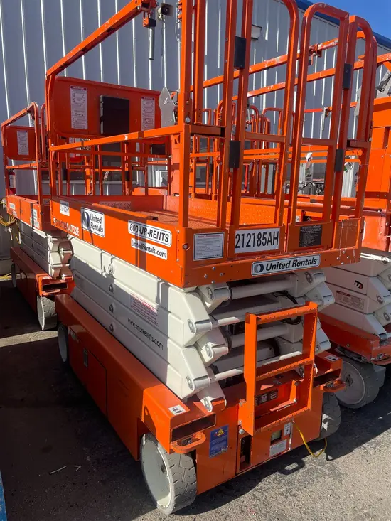 2018 Snorkel S4732E Scissor Lift