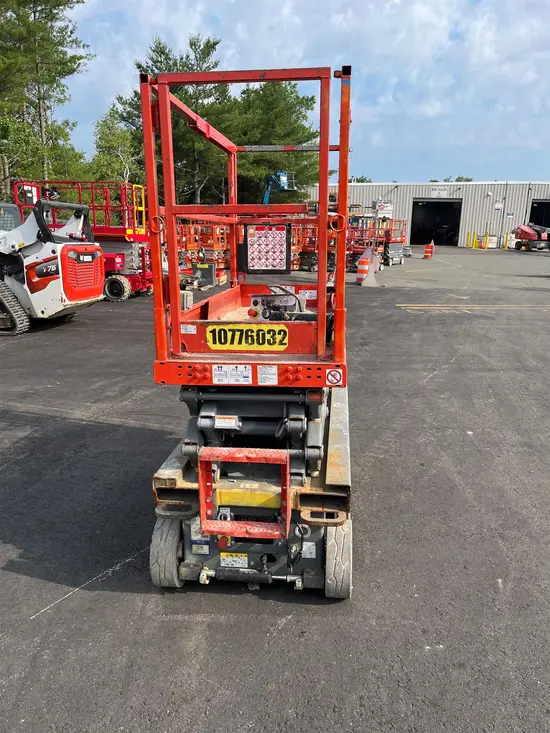 2018 Skyjack SJIII3219 Scissor Lift