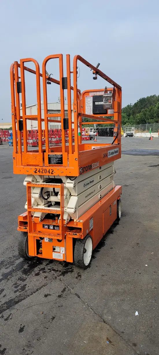 2019 Snorkel S3226E Scissor Lift