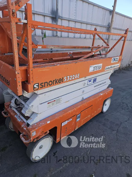 2018 Snorkel S3226E Scissor Lift