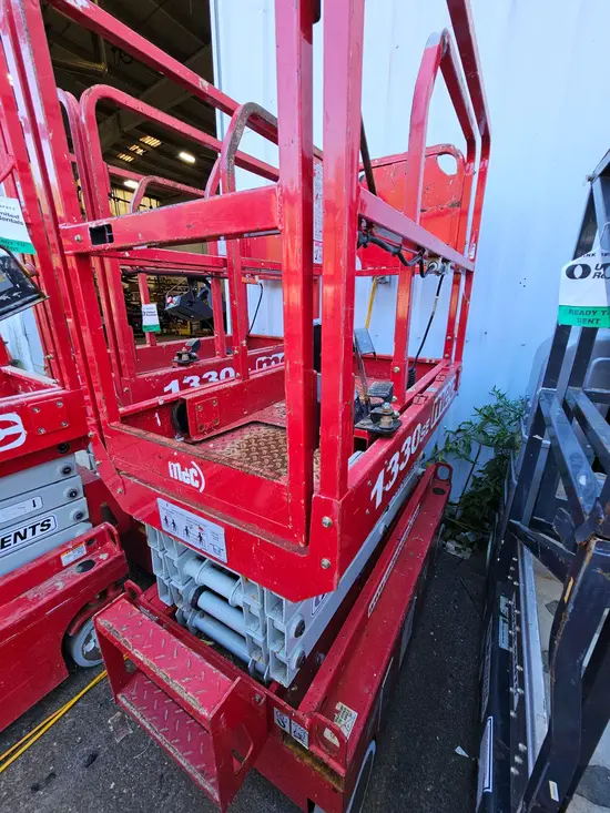 2018 MEC 1330SE Scissor Lift