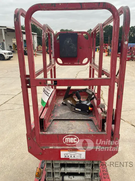 2018 MEC 1330SE Scissor Lift