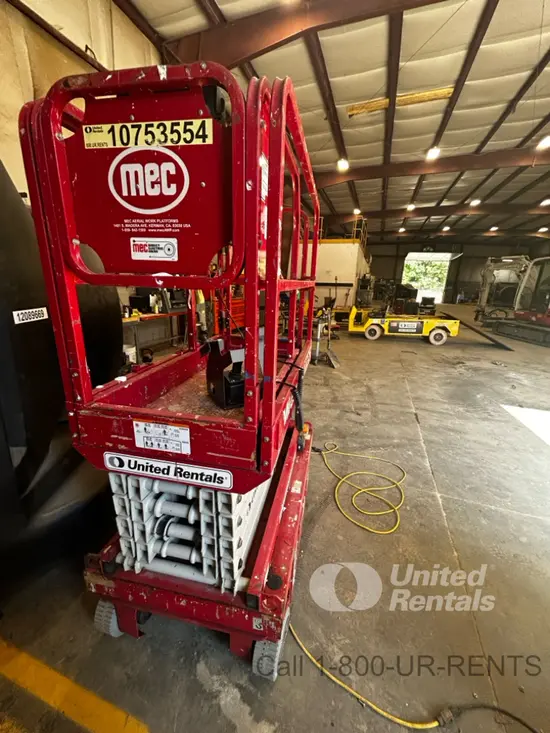 2018 MEC MICRO 19 Scissor Lift