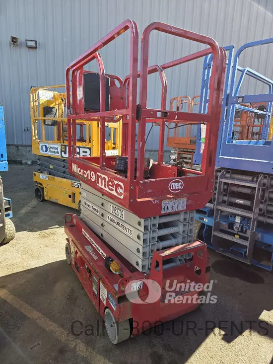 2019 MEC MICRO 19 Scissor Lift