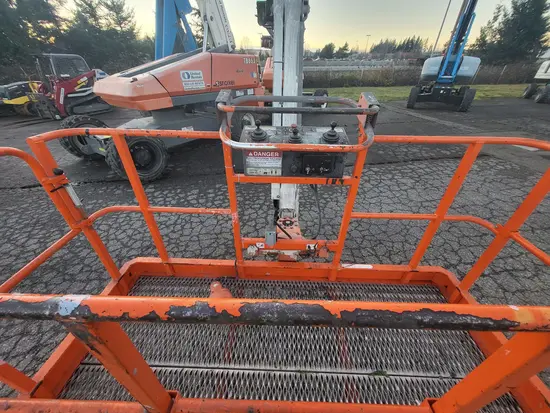 2016 Snorkel TB86J Boom Lift