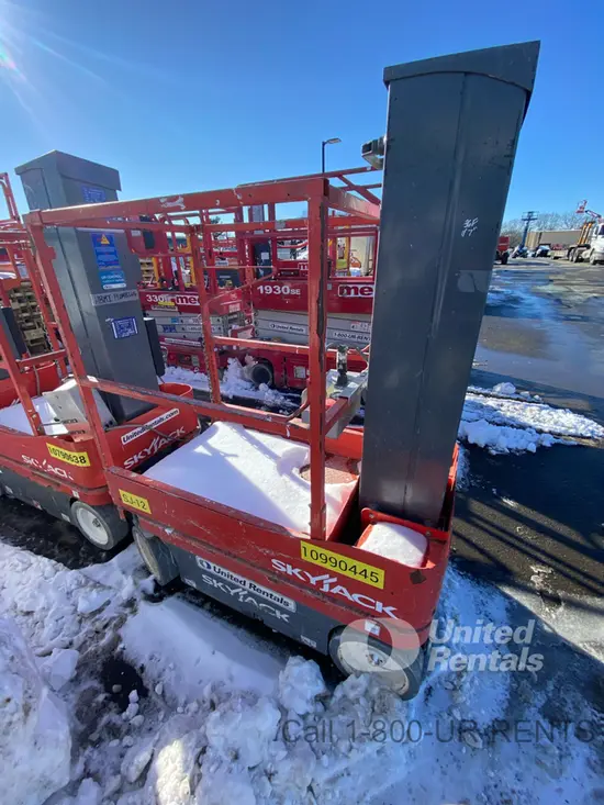 2019 Skyjack SJ12 Self-Propelled One-Person Lift