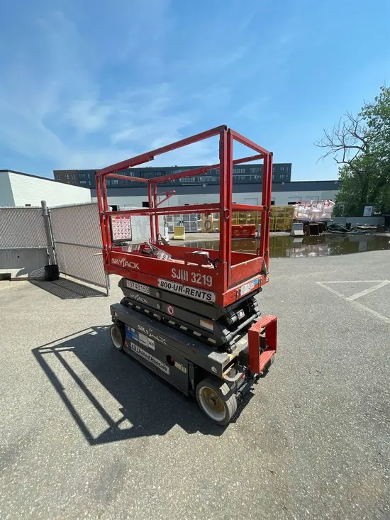2018 Skyjack SJIII3219 Scissor Lift