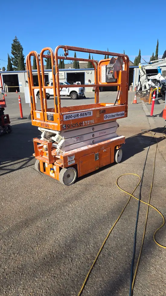 2019 Snorkel S3219E Scissor Lift