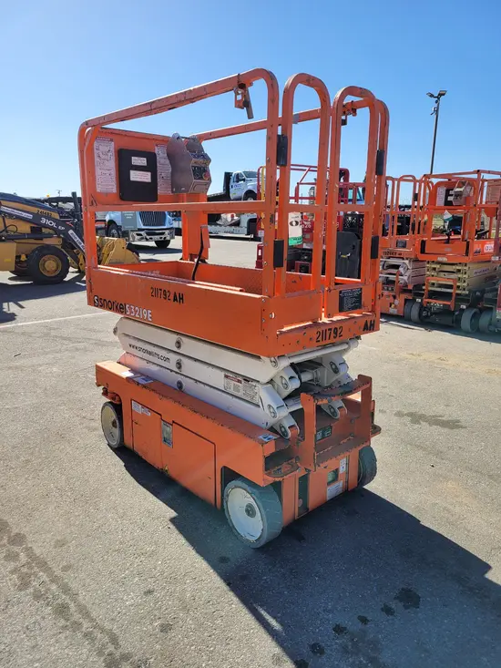 2018 Snorkel S3219E Scissor Lift