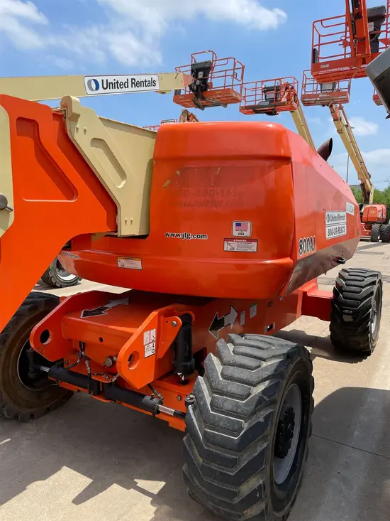 2013 JLG 800AJ Articulating Boom Lift