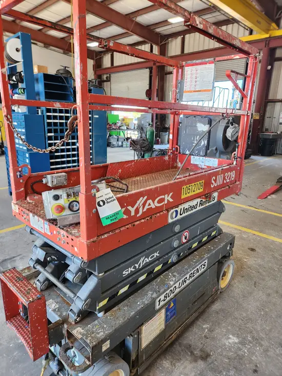 2016 Skyjack SJIII3219 Scissor Lift