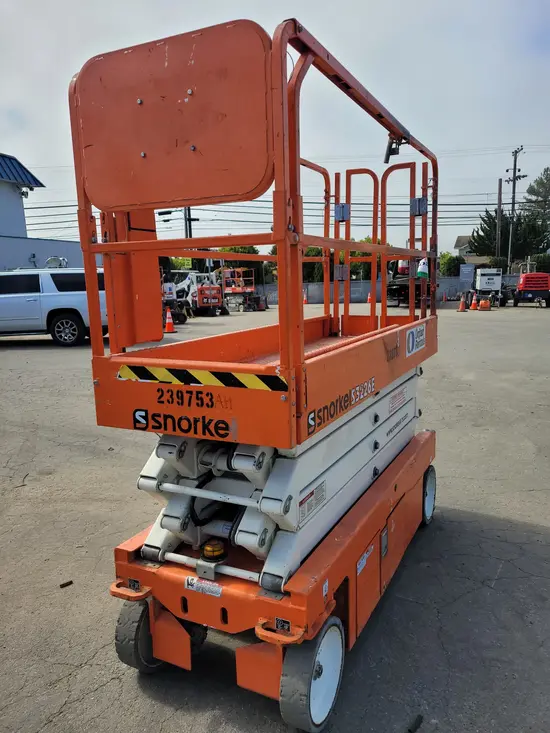 2019 Snorkel S3226E Scissor Lift