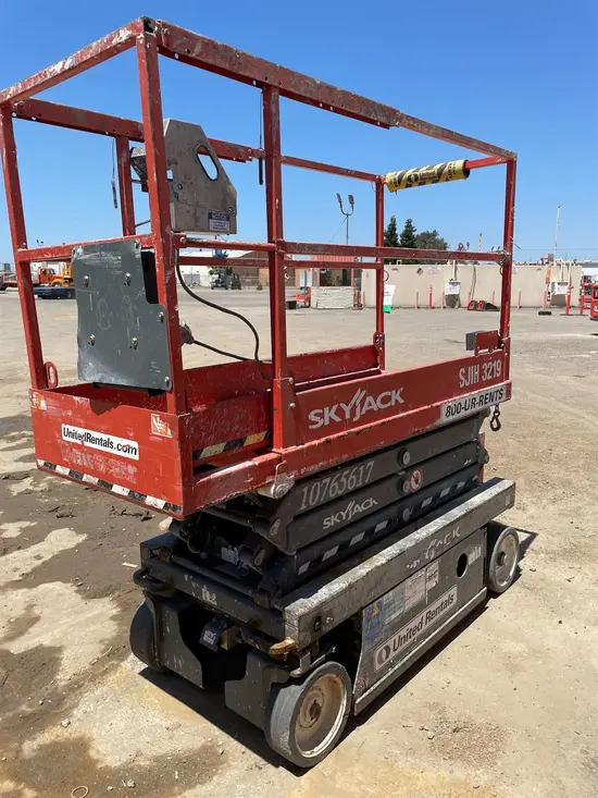 2018 Skyjack SJIII3219 Scissor Lift